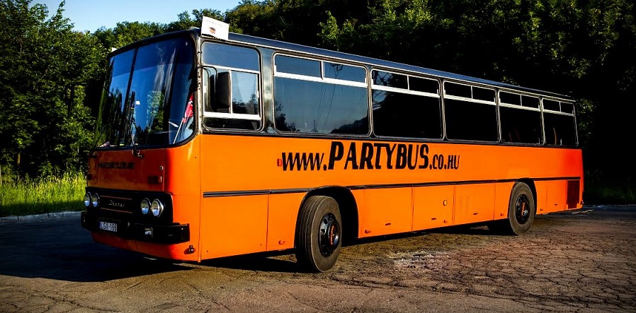 Retro Party Bus rendelés kisebb csoportoknak